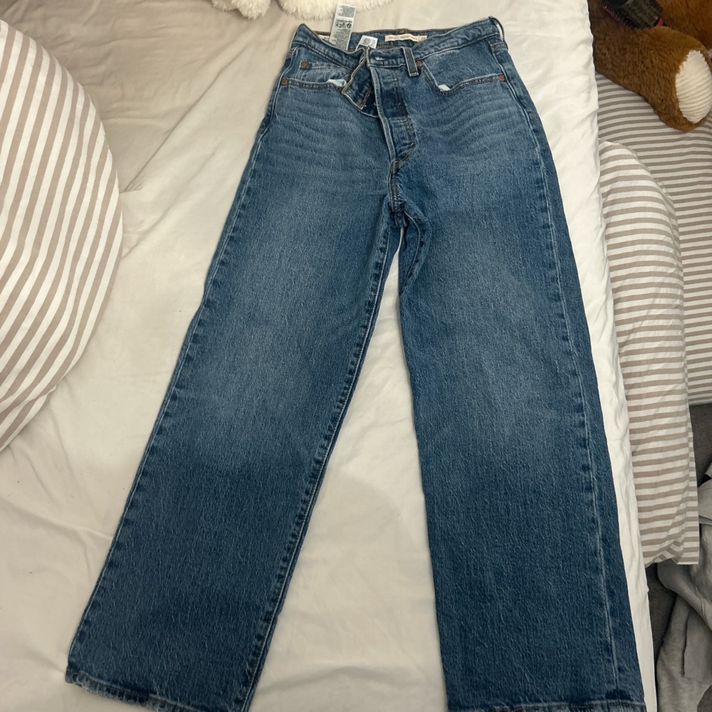 Levis ribcage straight ankle jeans